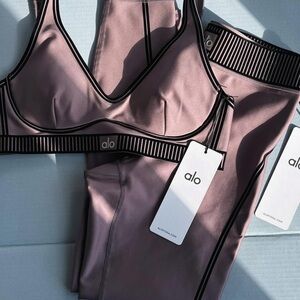 ALO Yoga Mauve Sports Bra and Leggings Set